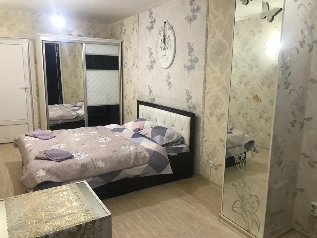 Павлодар: Kvartira Na Nazarbaeva 32 Apartments