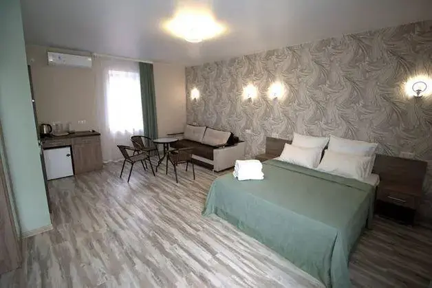 Ейск: House 9 (Хаус 9)
