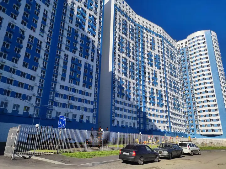 Ростов-на-Дону: Apartment on Beregovaya Street with a view of the Don