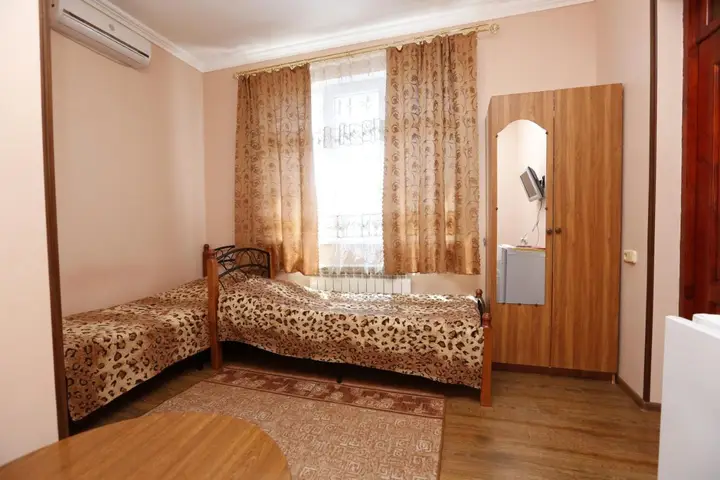 Сочи: Guesthouse na ulitze Mimoz 9