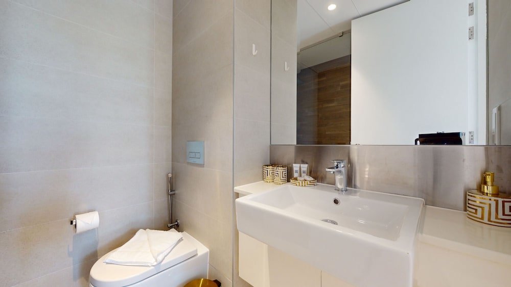 Дубай: JBR- Bluewaters Bldg 3 202