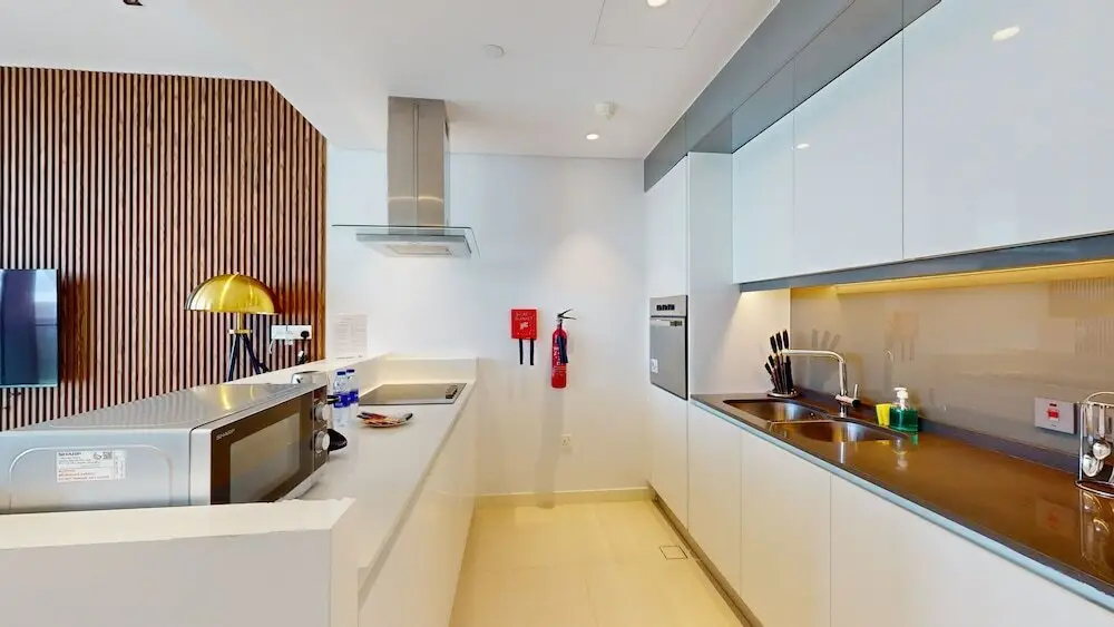 Дубай: JBR- Bluewaters Bldg 3 202