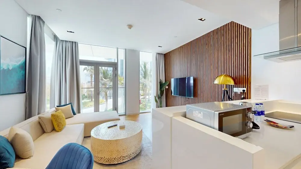 Дубай: JBR- Bluewaters Bldg 3 202