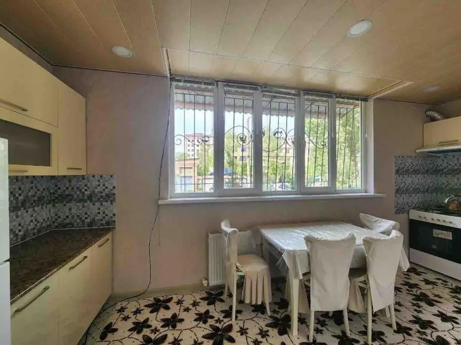 Самарканд: Cozy apartment, Ground floor.