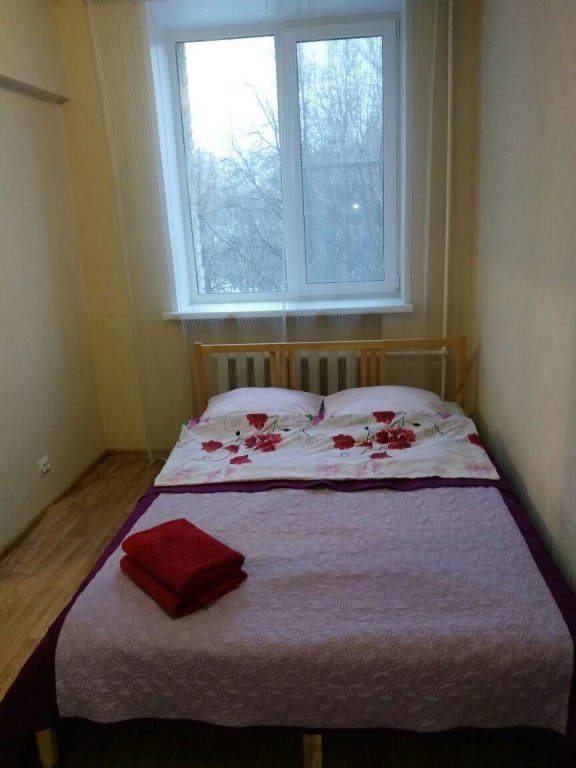 Москва: Дом у метро на бульваре Симферопольский