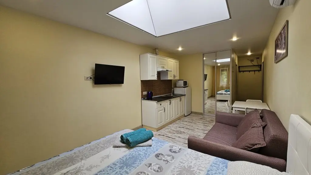 Сочи: Апартаменты Уютная студия на Роз 57 от HomeHotelSochi (2)