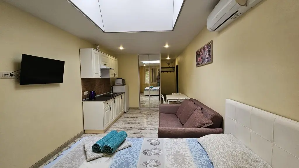 Сочи: Апартаменты Уютная студия на Роз 57 от HomeHotelSochi (2)