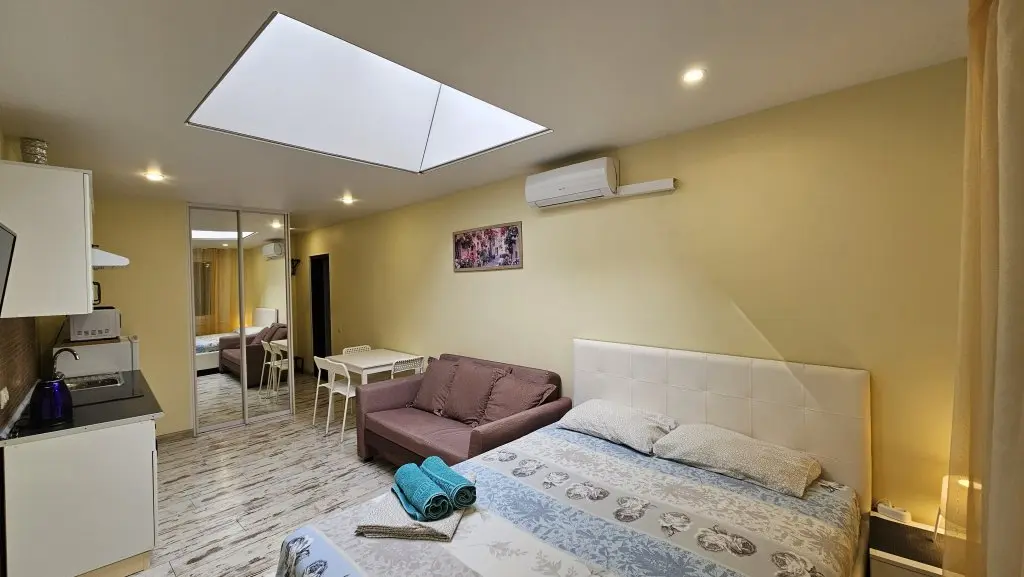 Сочи: Апартаменты Уютная студия на Роз 57 от HomeHotelSochi (2)