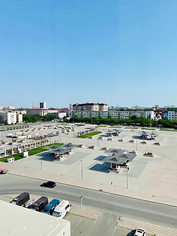 Атырау: Kulmanova 107, apartments overlooking the city center!