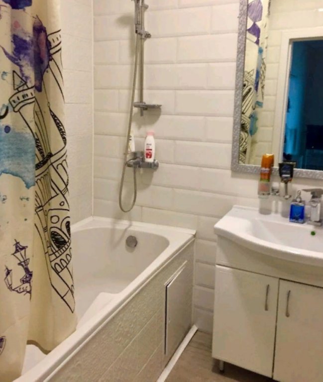 Алматы: Zhk Izumrud Apartments