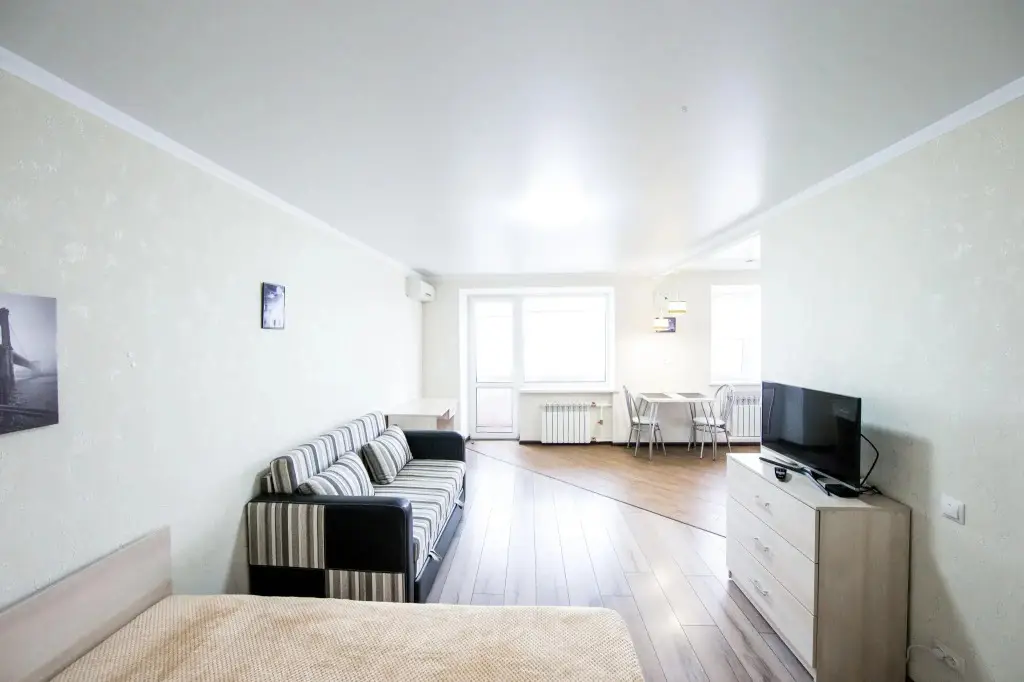 Курск: Aday Apartments (Эдэй Апартаменты) на улице Ленина 74