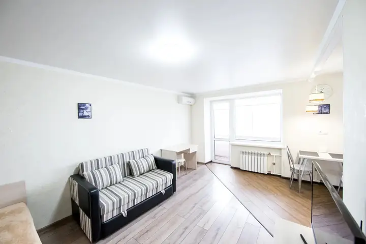 Курск: Aday Apartments (Эдэй Апартаменты) на улице Ленина 74