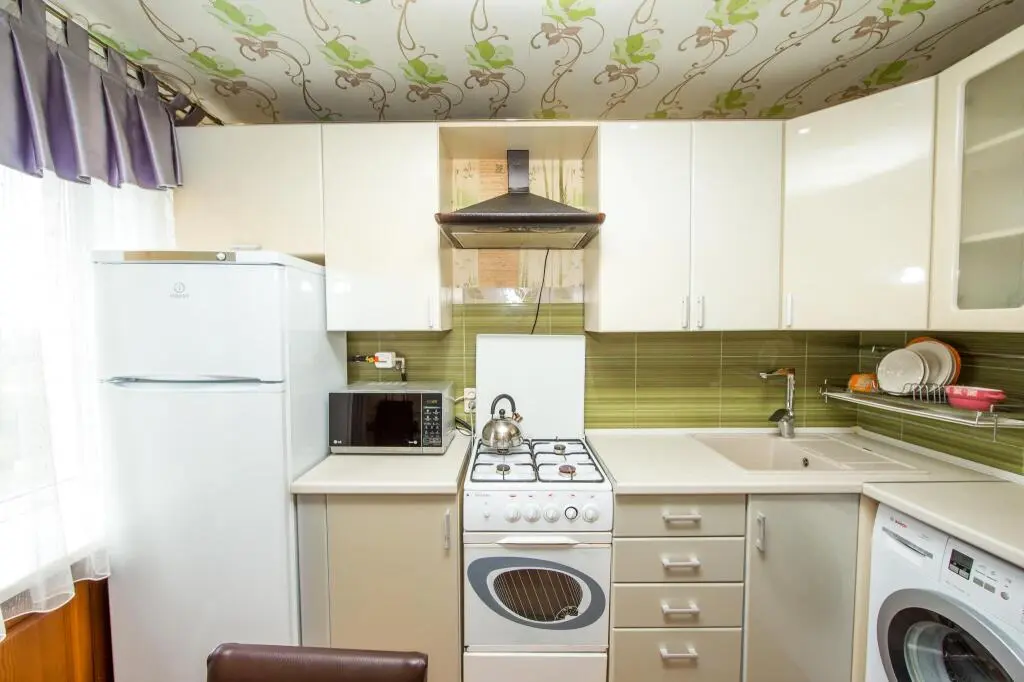 Курск: Aday Apartments (Эдэй Апартаменты) на улице Радищева 86