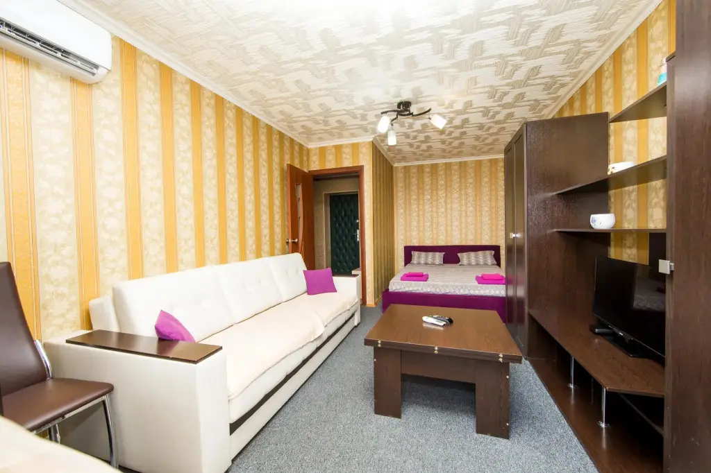Aday Apartments (Эдэй Апартаменты) на улице Радищева 86 — фото 1