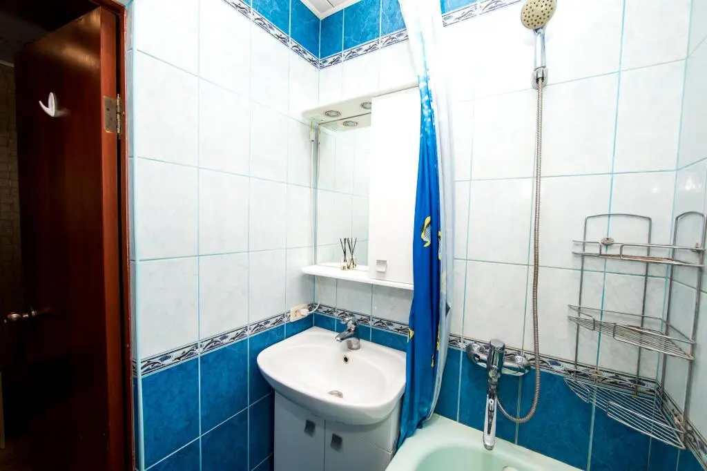 Курск: Aday Apartments (Эдэй Апартаменты) на улице Радищева 86
