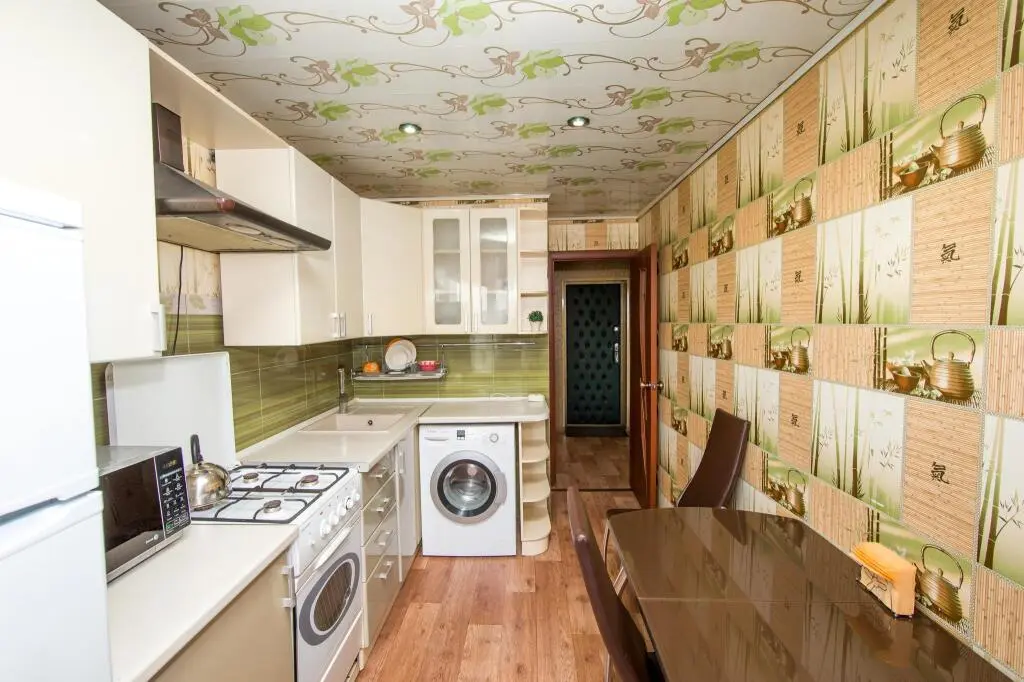 Курск: Aday Apartments (Эдэй Апартаменты) на улице Радищева 86