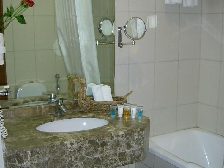 Шарджа: Golden Crown Hotel Apartment