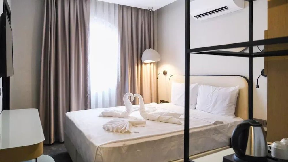 Анталья: Iberis Lara Hotel