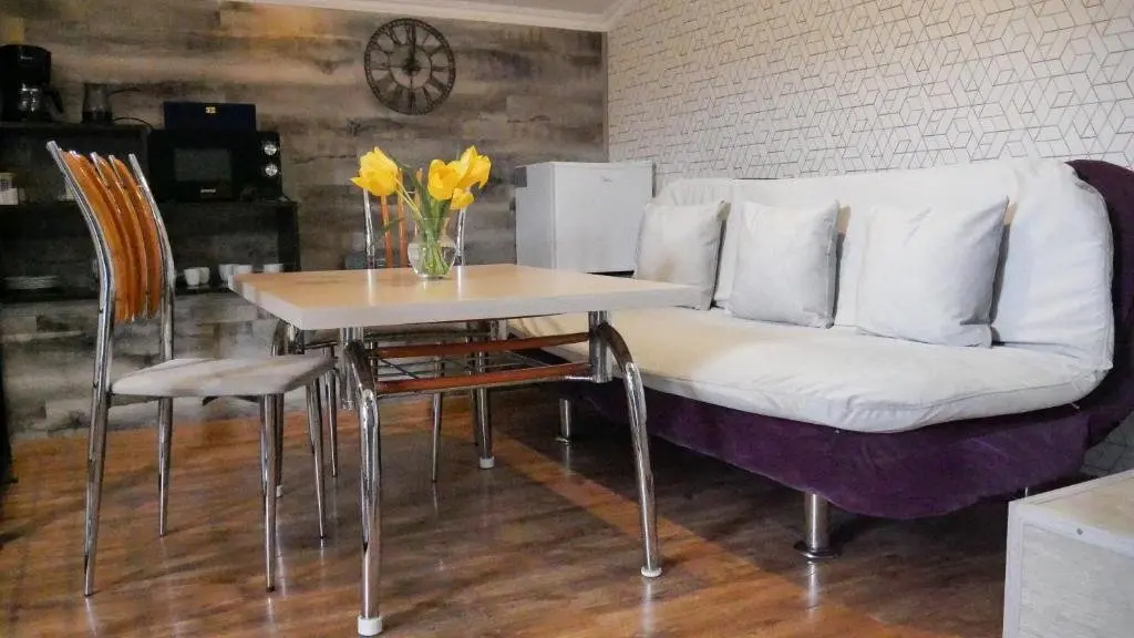 Гюмри: Gyumri Guest House /GGH/