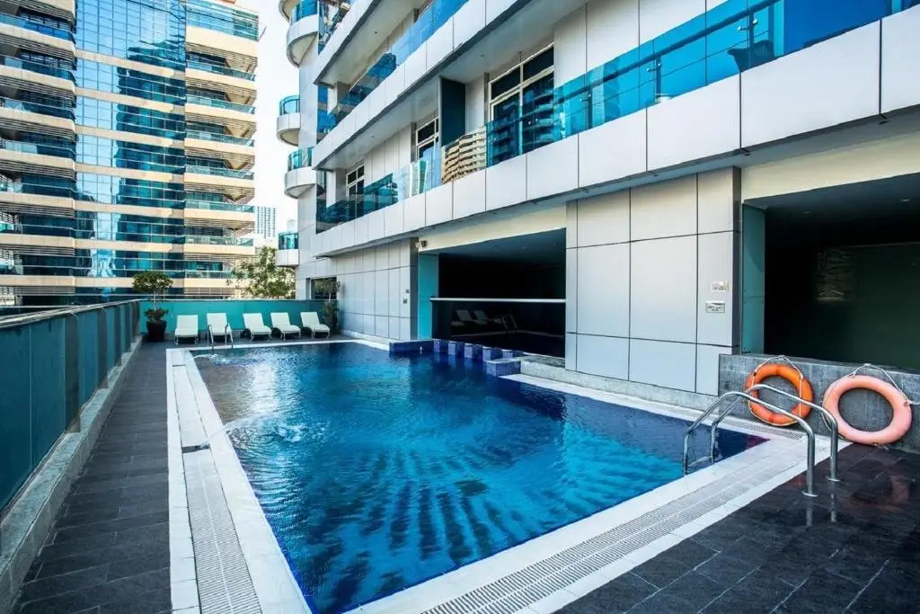 Дубай: HiGuests - Spacious 1BR in Dubai Marina With Amazing Views