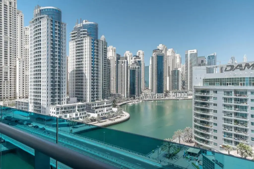Дубай: HiGuests - Spacious 1BR in Dubai Marina With Amazing Views