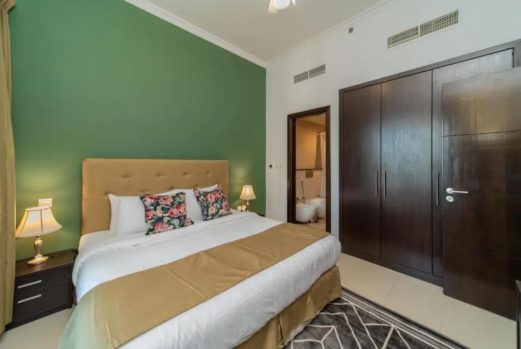 Дубай: Icon Casa Living - Bay Central Tower Marina View I