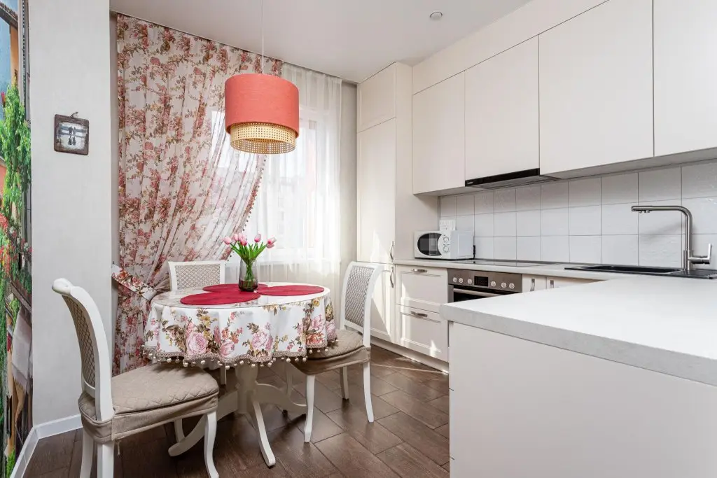 Красноярск: Krasroom (Красрум) на улице Республики