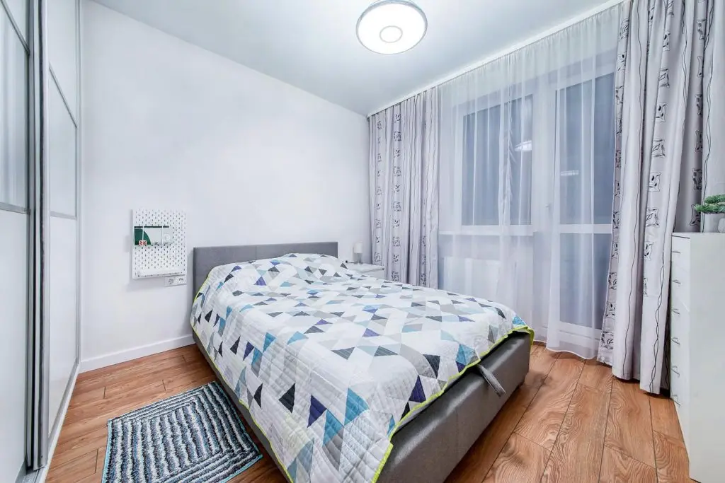 Минск: Bulbash Apartments (Бульбаш Апартаменты) на проспекте Дзержинского 15