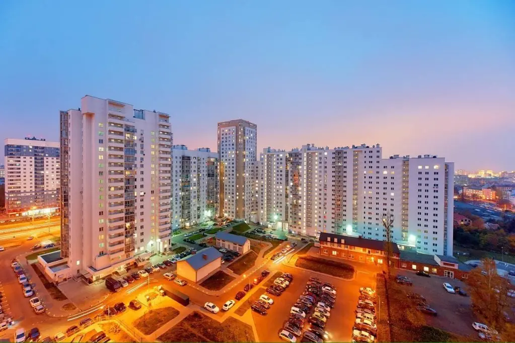 Минск: Bulbash Apartments (Бульбаш Апартаменты) на проспекте Дзержинского 11