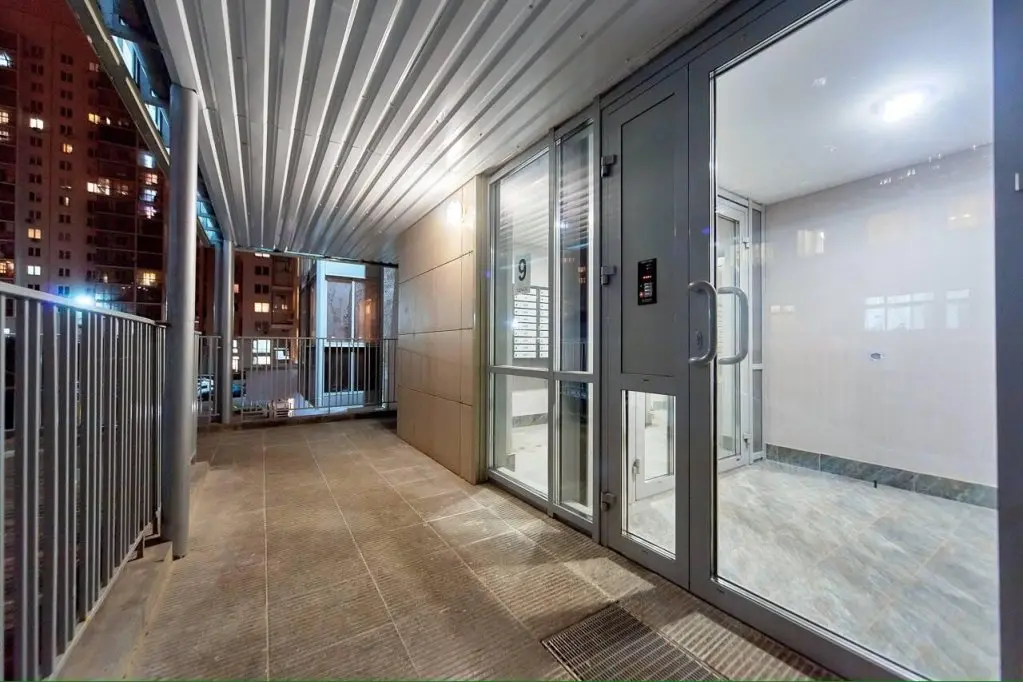Минск: Bulbash Apartments (Бульбаш Апартаменты) на проспекте Дзержинского 11
