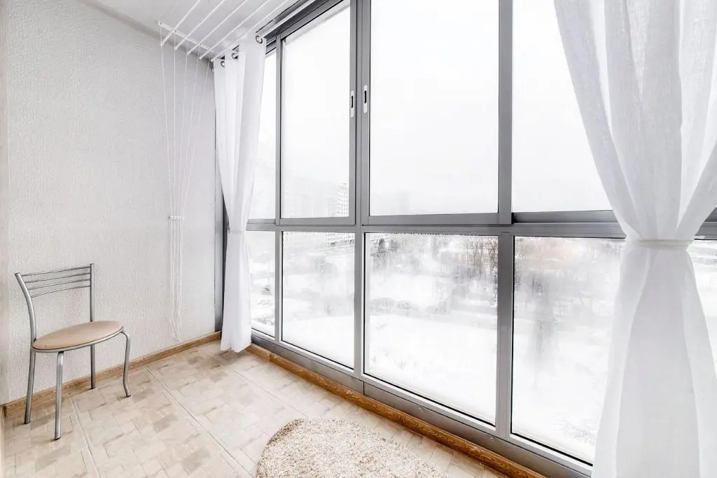 Минск: Bulbash Apartments (Бульбаш Апартаменты) на проспекте Дзержинского 11