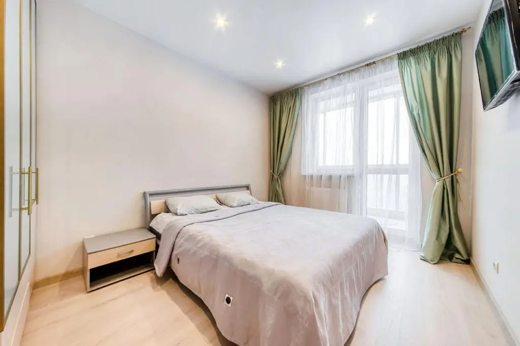 Минск: Bulbash Apartments (Бульбаш Апартаменты) на проспекте Дзержинского 11
