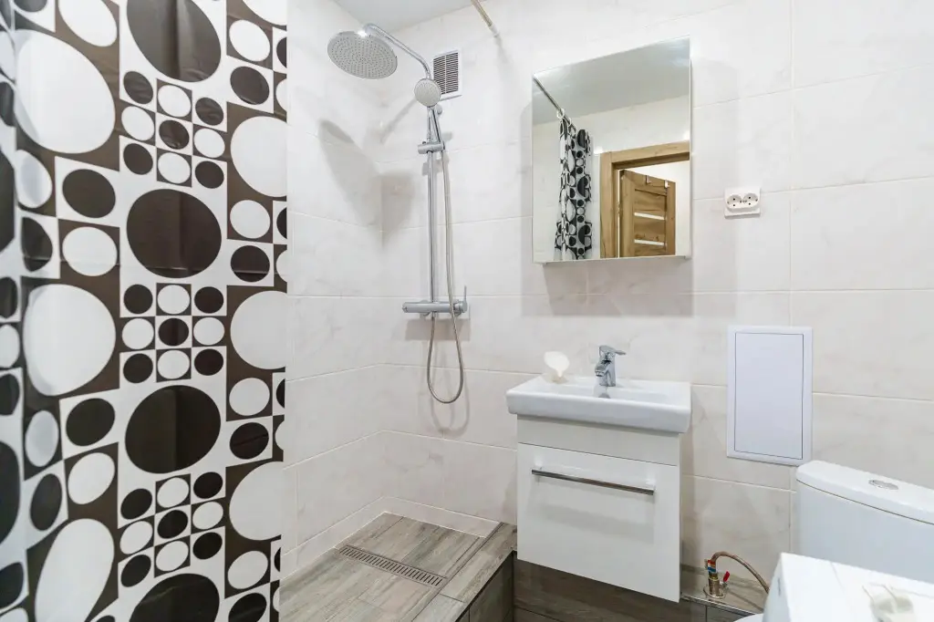Новороссийск: LetoApart (ЛетоАпарт) на улице Исаева 13