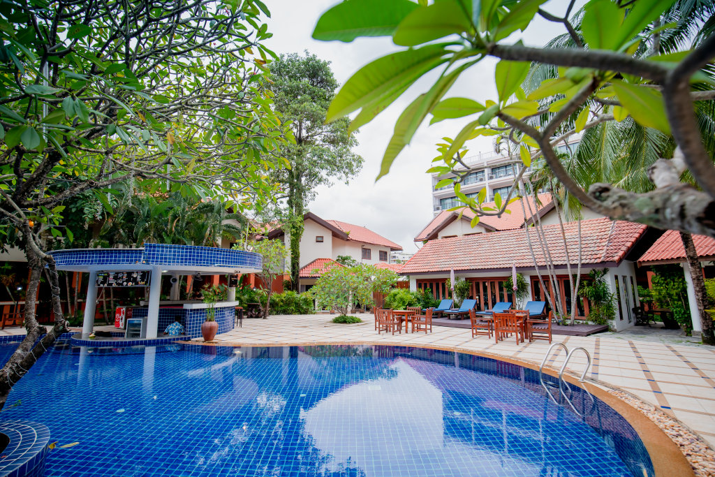 Phuket Leelavadee Hua Ting Resort — фото 1