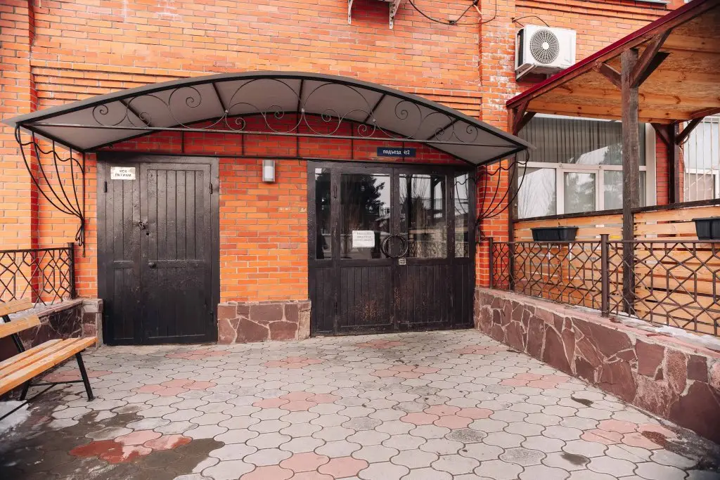 Павлодар: Elitnyie Na Isinalieva 1 Apartments
