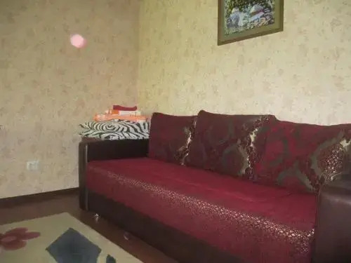 Алматы: Appartment na Suyunbaya 16