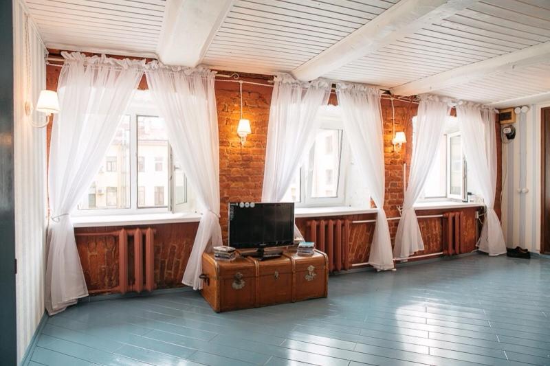 Sukhaparina: Studio on Morskaya 25
