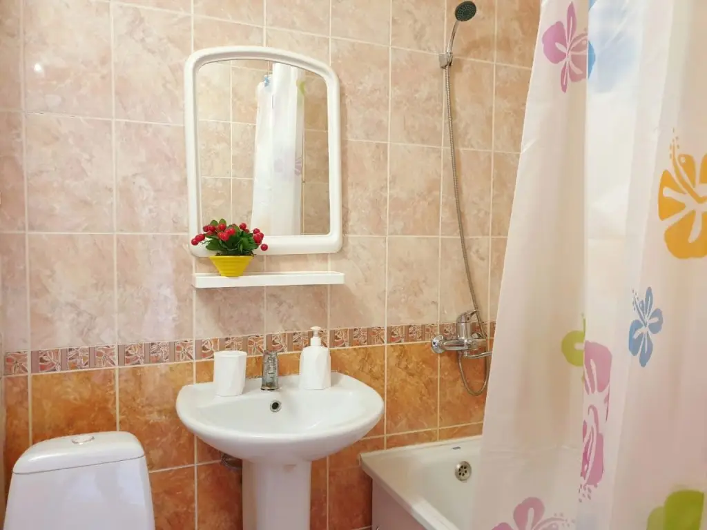 Атырау: Uyutnaya Odnushka Apartments
