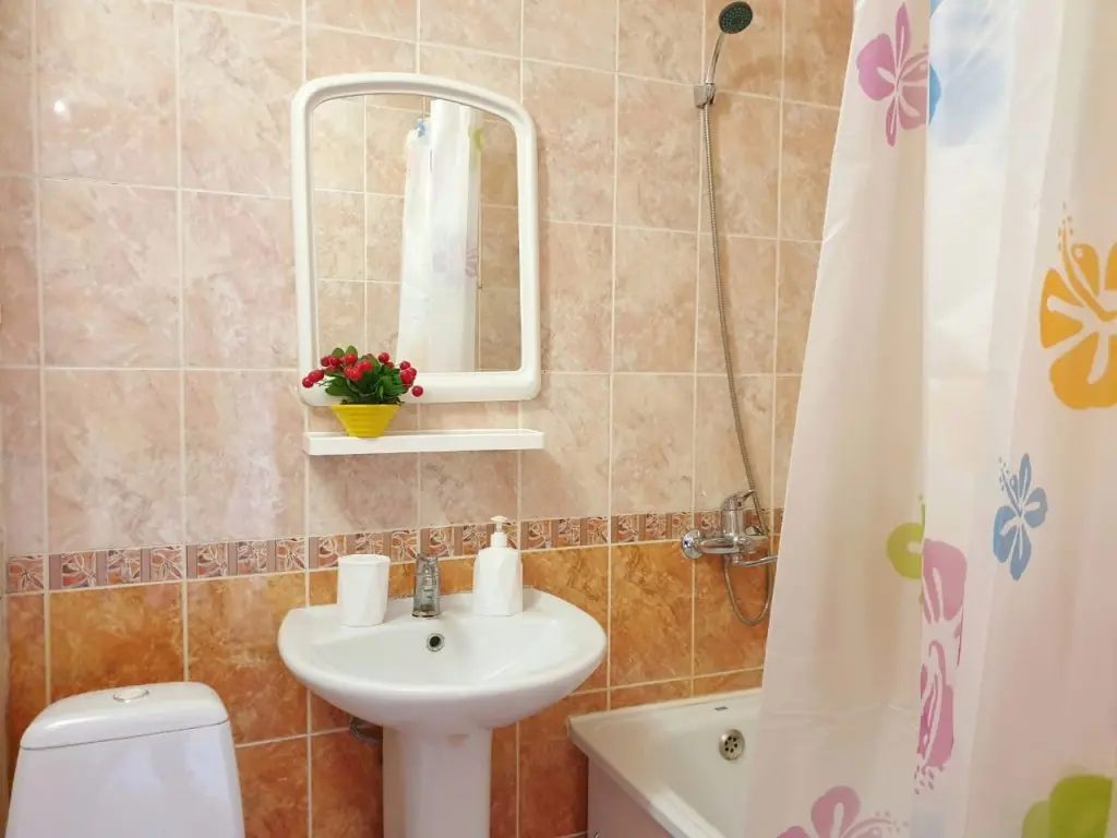 Атырау: Uyutnaya Odnushka Apartments