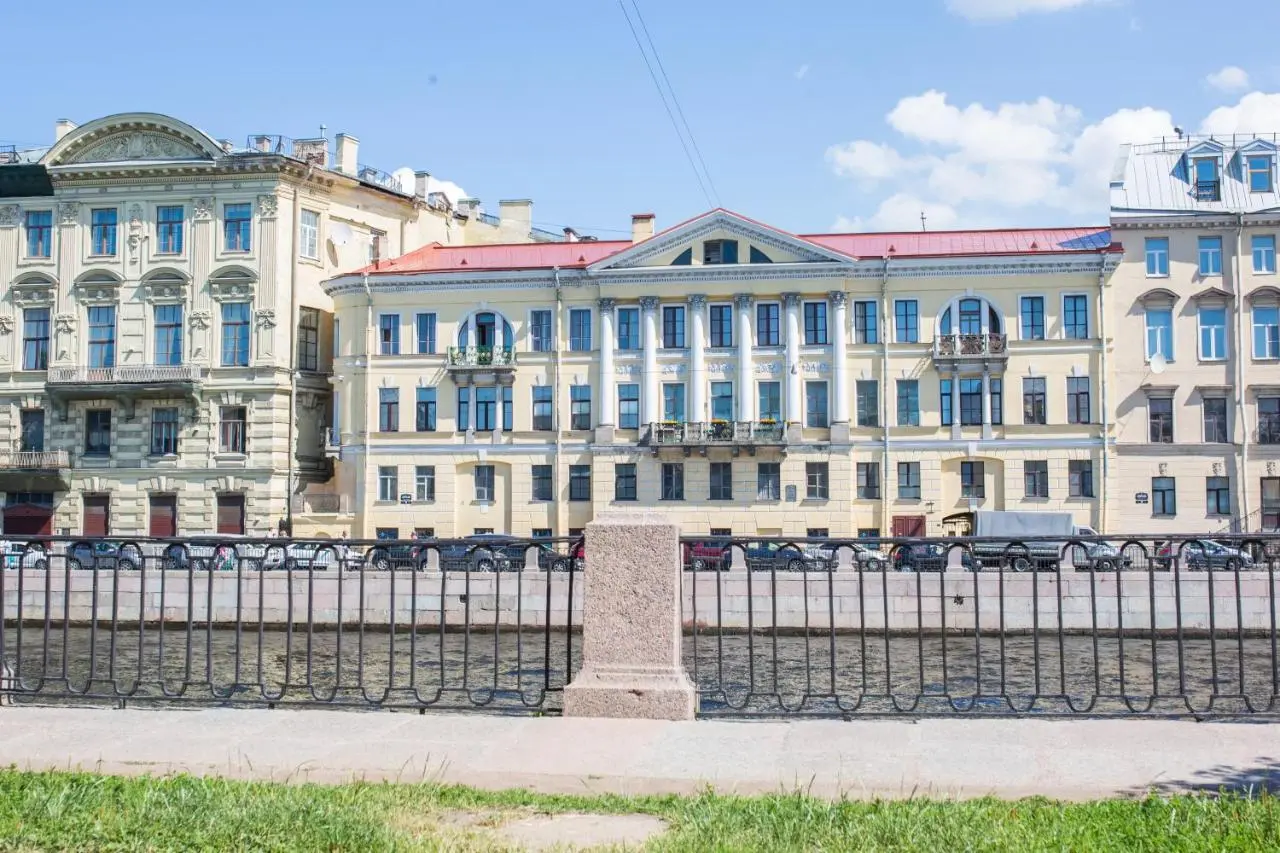 Санкт-Петербург: Aparts hub castle