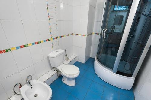 Алматы: Dostyk Hostel