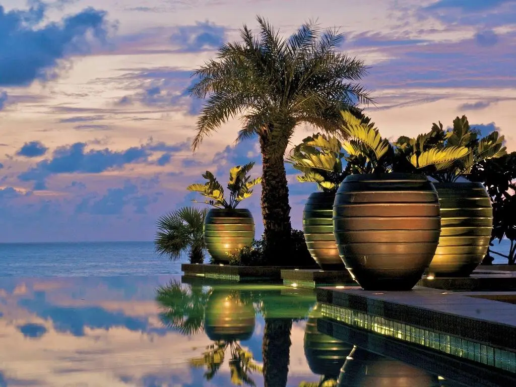 Муанг: Movenpick Resort And Spa Karon Beach Phuket