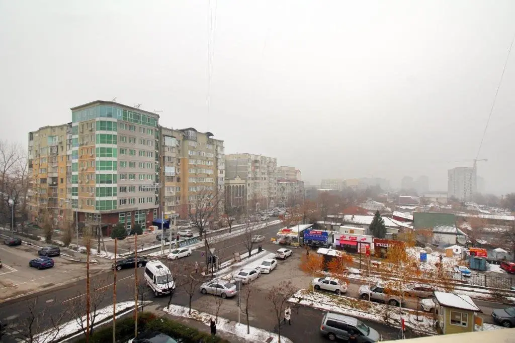 Алматы: Razmestim в ЖК Шахристан на 4 этаже