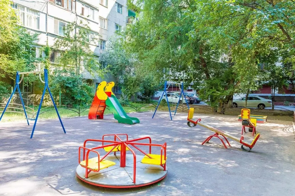Алматы: Жетысу 4 д.10