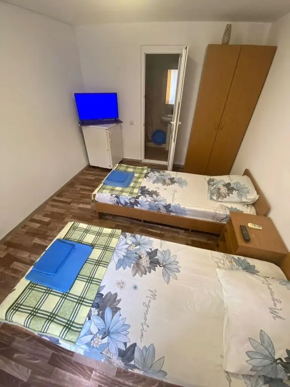 Лоо: Guest House Alexandria