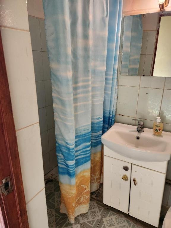 Алматы: Оазис