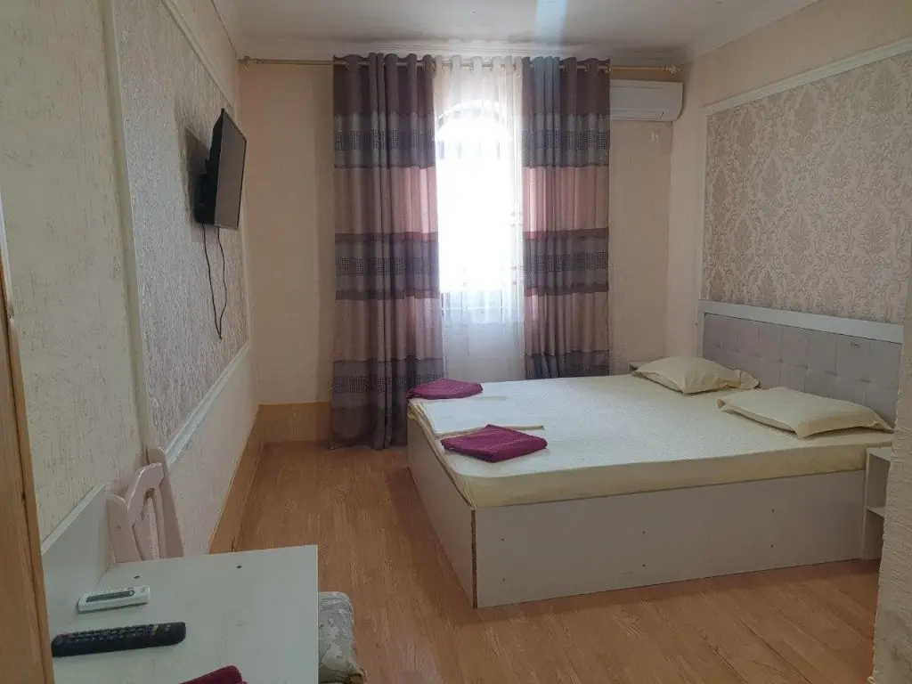 Навои: Registan Plaza (Регистан Плаза)