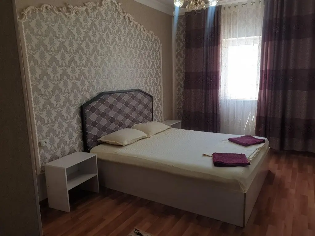Навои: Registan Plaza (Регистан Плаза)