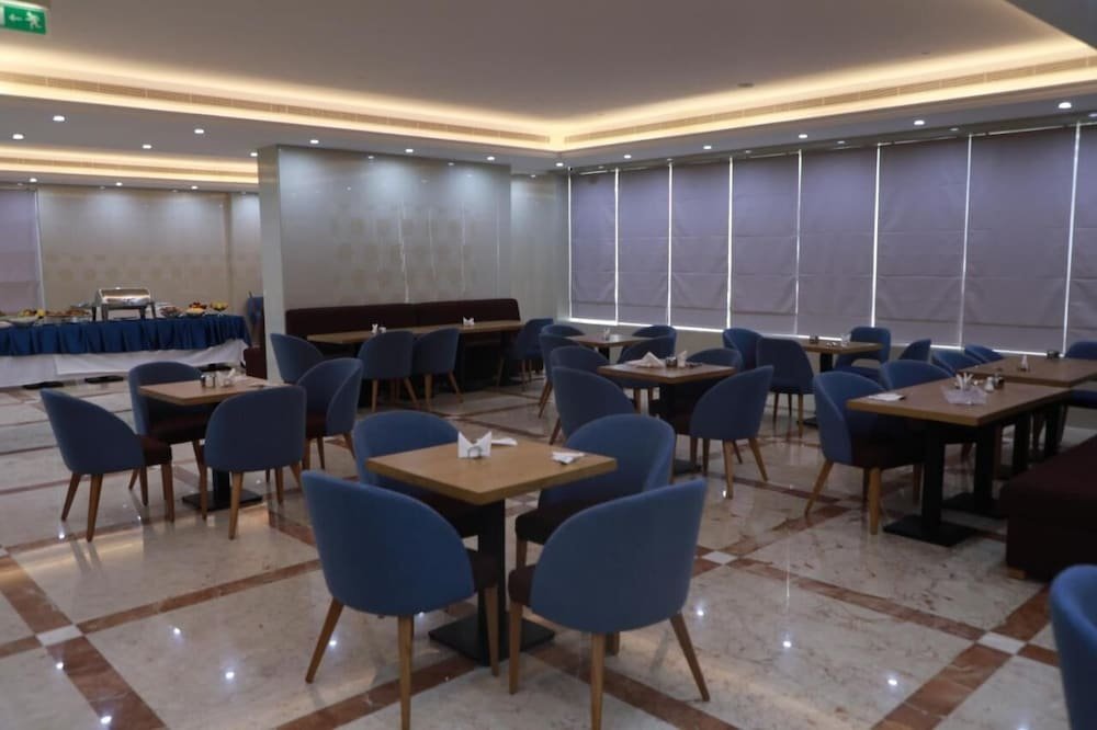 Шарджа: Al Azmi 116 Hotel
