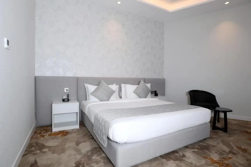 Дубай: eStay Hotel